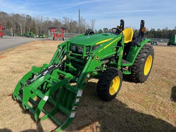 Main image John Deere 4044R