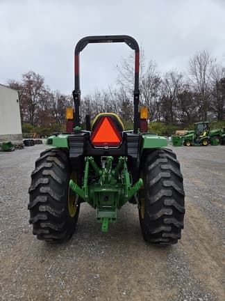 Image of John Deere 4044R equipment image 4