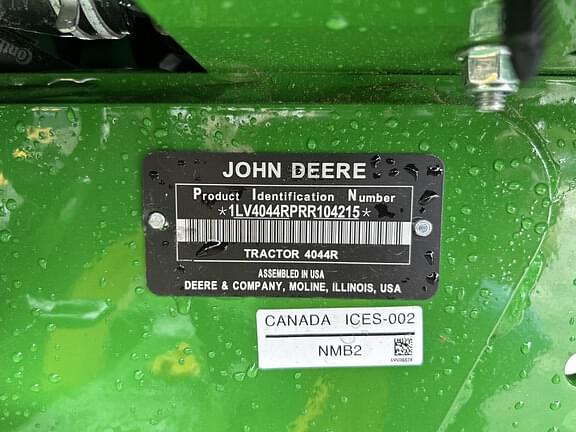 Image of John Deere 4044R equipment image 4