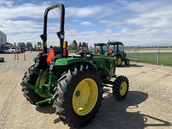 Image of John Deere 4044R equipment image 2