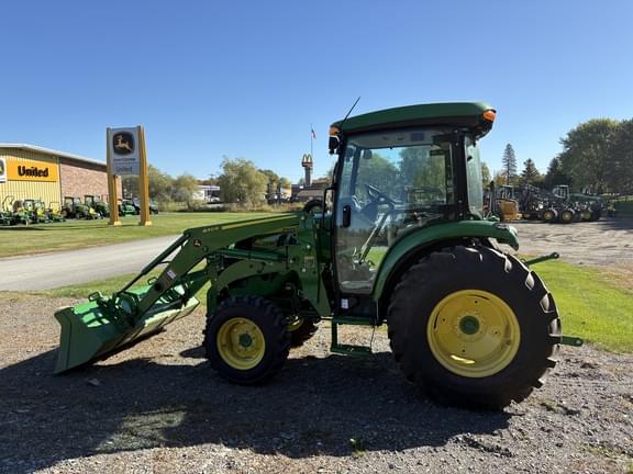 Image of John Deere 4044R equipment image 3