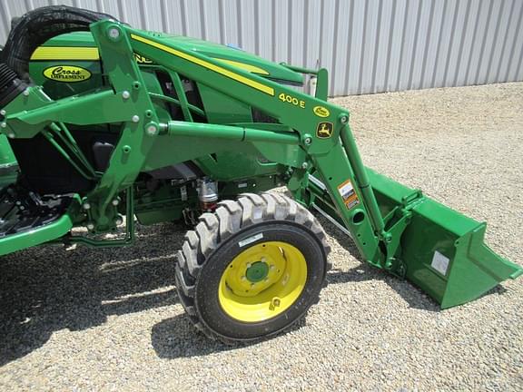 Image of John Deere 4052M equipment image 3