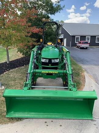 Image of John Deere 4052M equipment image 2