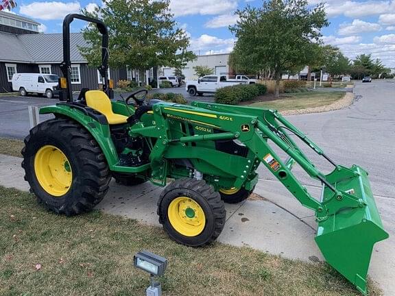 Image of John Deere 4052M equipment image 4