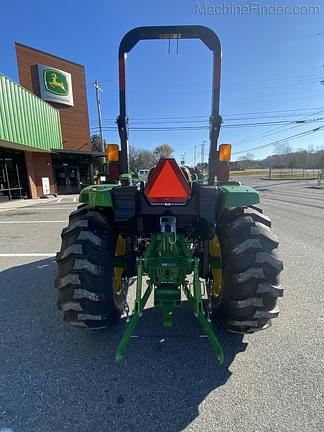 Image of John Deere 4052M equipment image 3