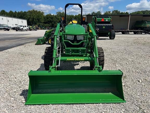 Image of John Deere 4052M equipment image 3
