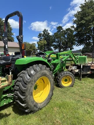 Image of John Deere 4052M equipment image 2