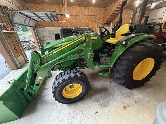 Image of John Deere 4052M equipment image 1