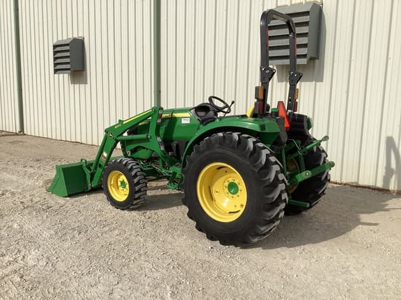 Image of John Deere 4052M equipment image 2