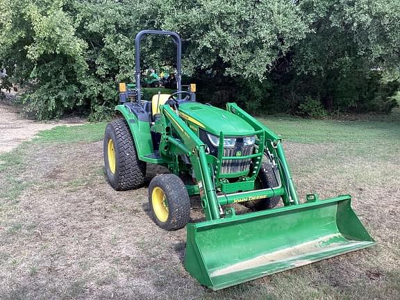 Image of John Deere 4052M equipment image 4