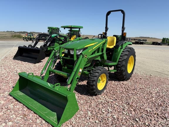 Image of John Deere 4052M Primary image