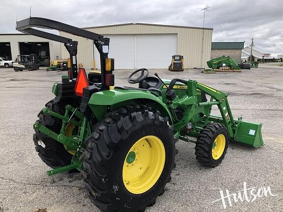 Image of John Deere 4052M equipment image 3