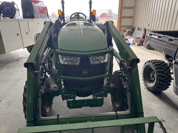 Image of John Deere 4052M equipment image 1