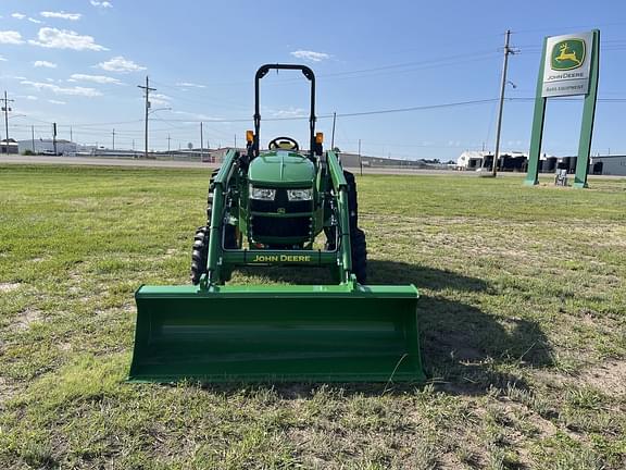 Image of John Deere 4052M equipment image 1