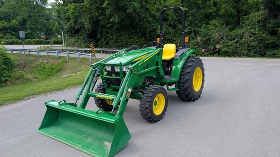 Image of John Deere 4052M equipment image 2