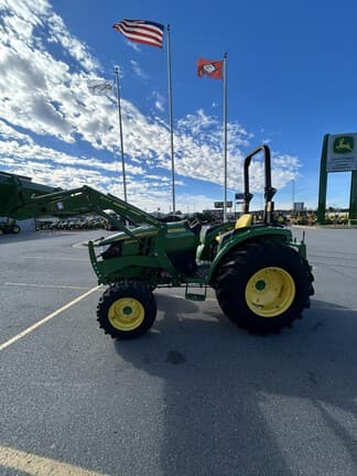 Image of John Deere 4052M equipment image 2