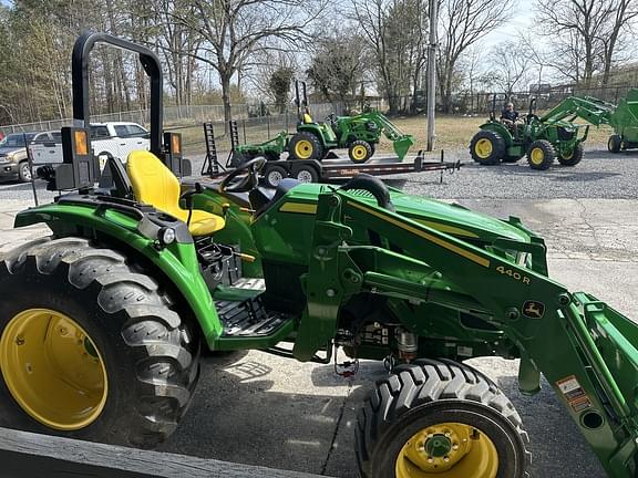 Image of John Deere 4052M equipment image 1