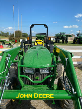 Image of John Deere 4052M equipment image 2