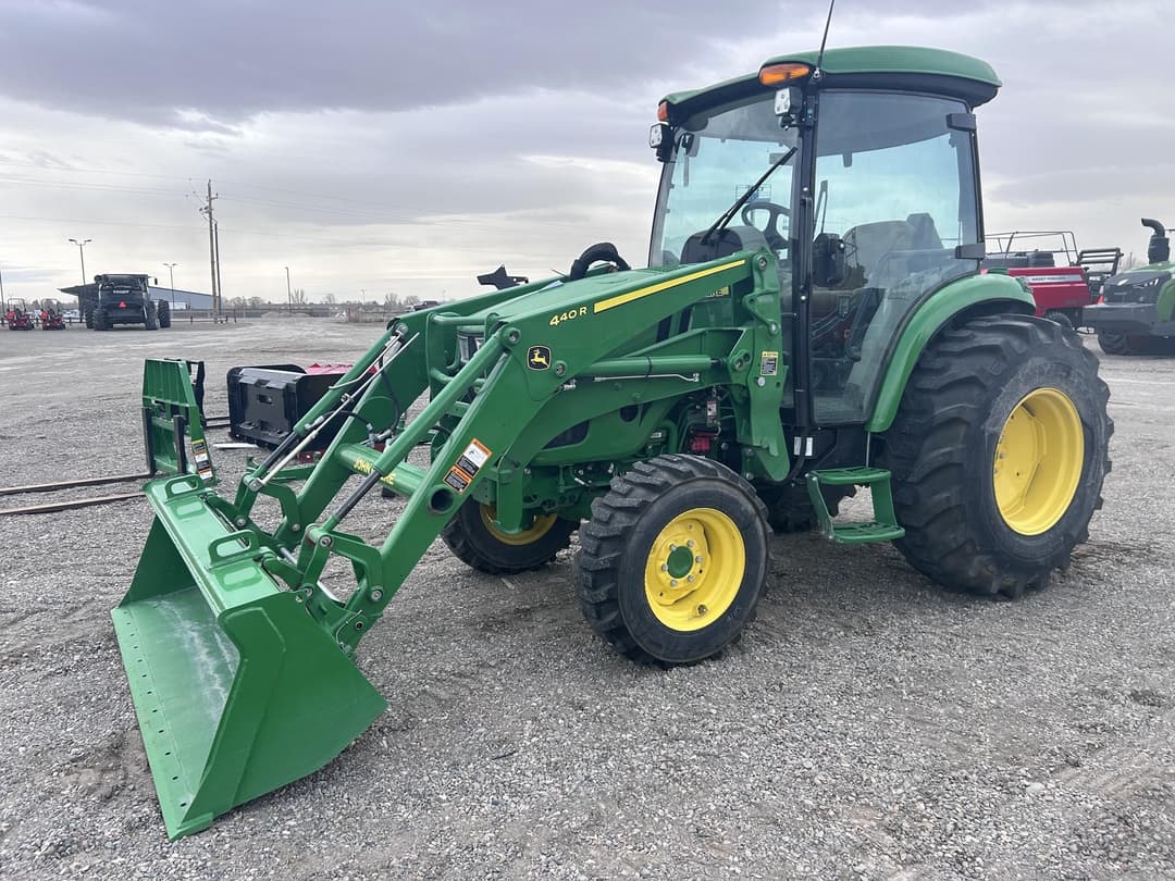 Image of John Deere 4052R Primary image
