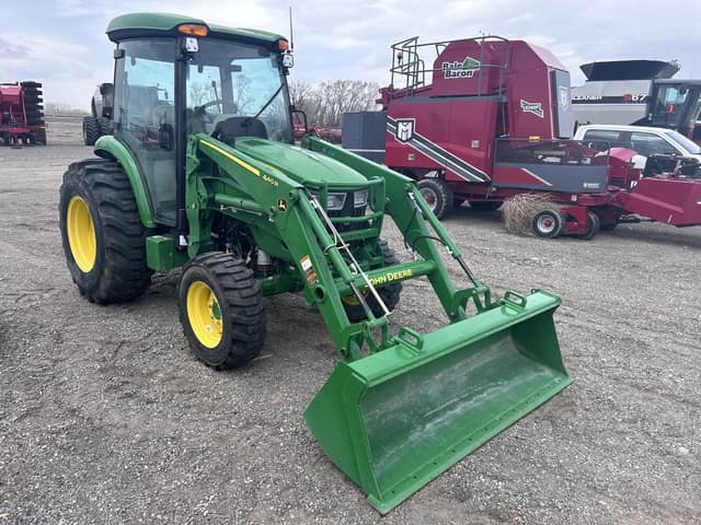 Image of John Deere 4052R equipment image 2