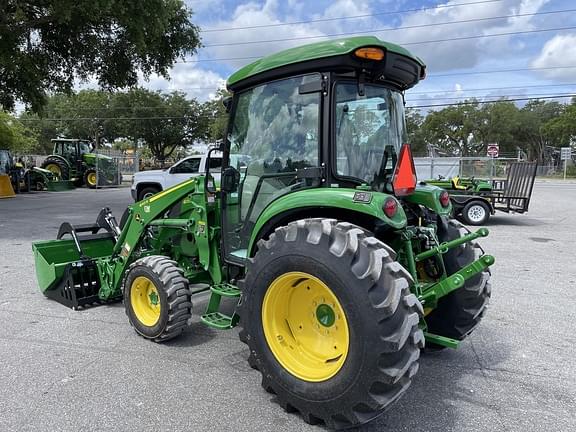 Image of John Deere 4052R equipment image 4