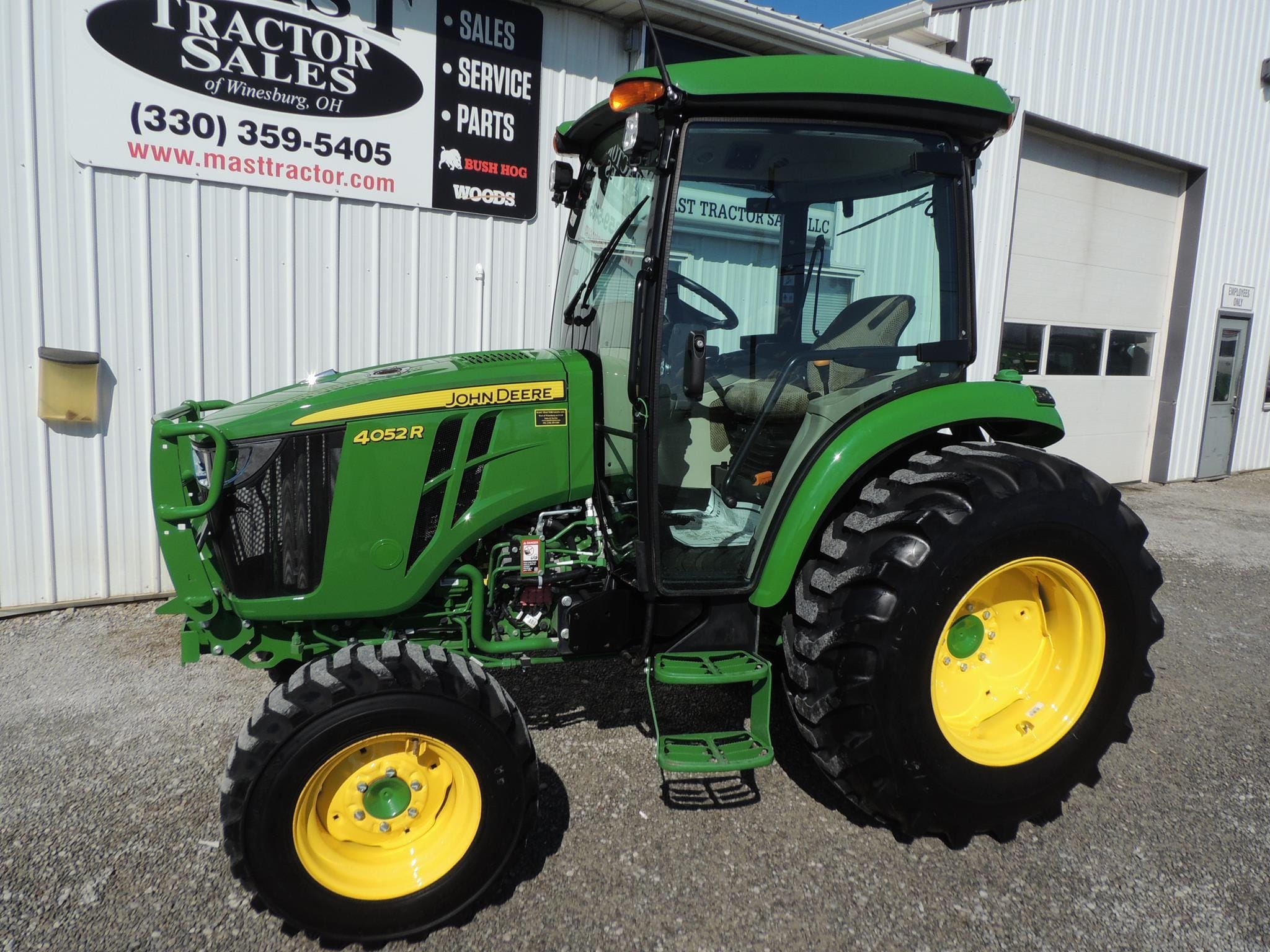 2024 John Deere 4052R Equipment Image0