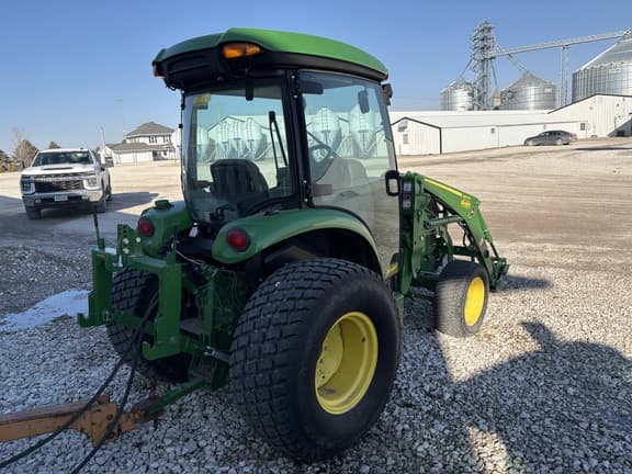 Image of John Deere 4052R equipment image 1