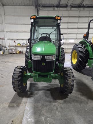 Image of John Deere 4052R equipment image 3
