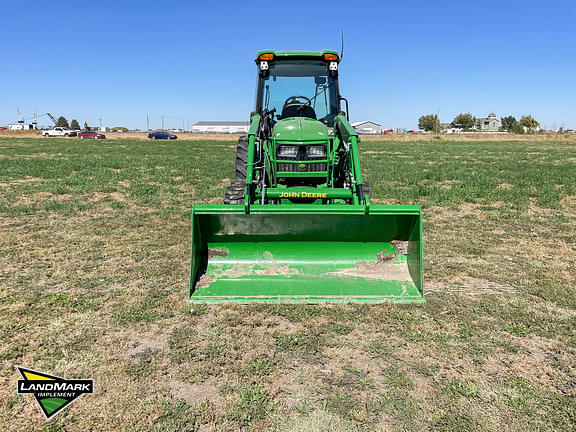 Image of John Deere 4052R equipment image 1