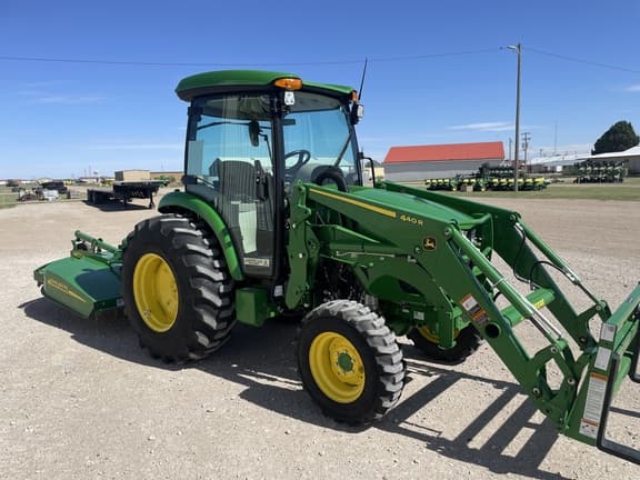 Image of John Deere 4052R equipment image 3