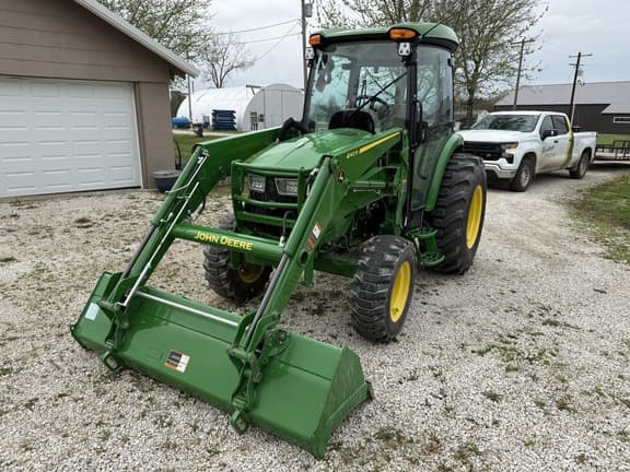 Image of John Deere 4052R Primary image