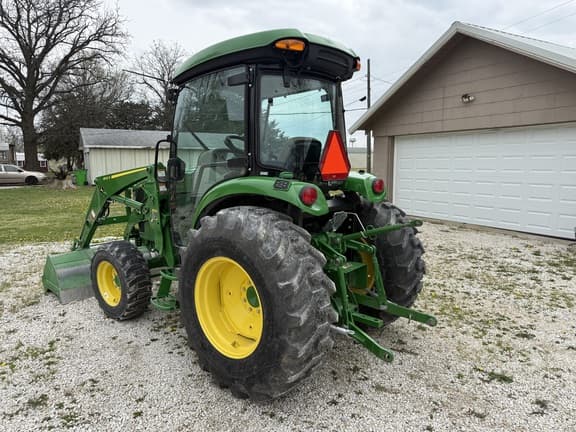 Image of John Deere 4052R equipment image 2