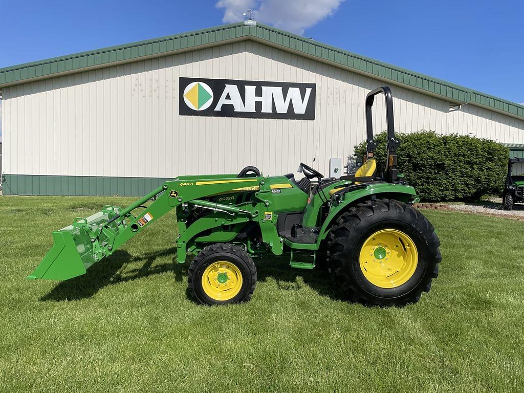 Image of John Deere 4052R Image 0