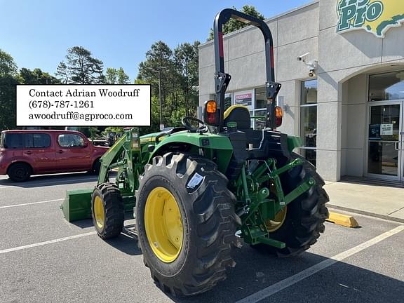 Image of John Deere 4052R equipment image 3