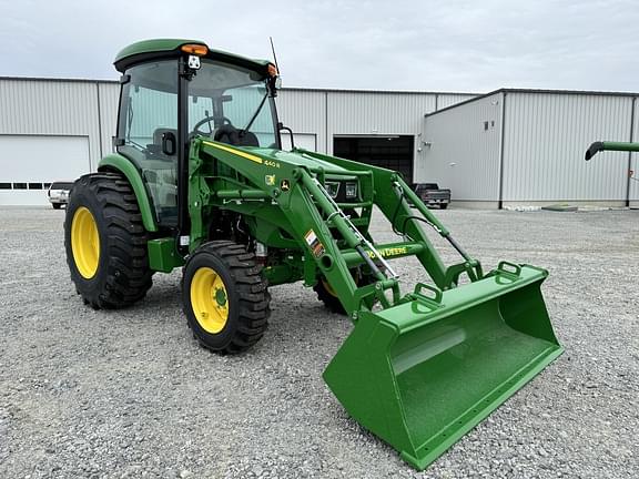 Image of John Deere 4052R Primary image