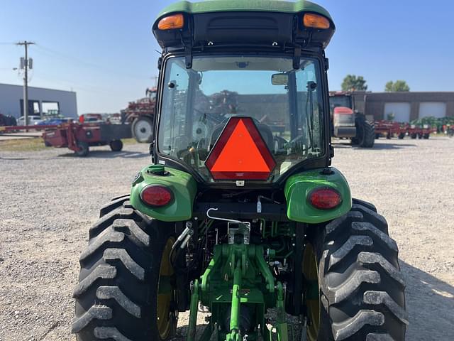 Image of John Deere 4052R equipment image 2