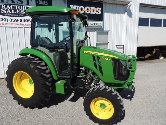 Image of John Deere 4052R equipment image 2