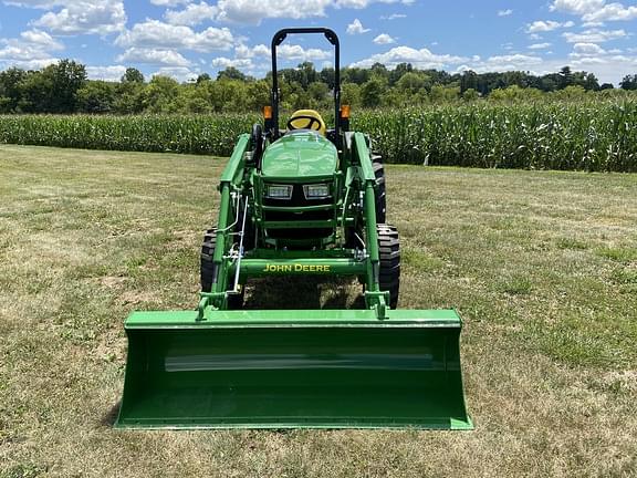 Image of John Deere 4052R equipment image 1