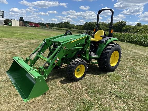 Image of John Deere 4052R equipment image 1