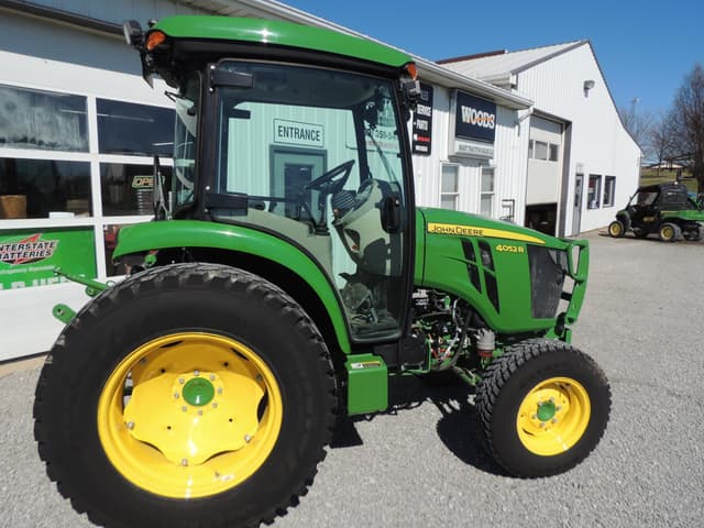 Image of John Deere 4052R equipment image 3