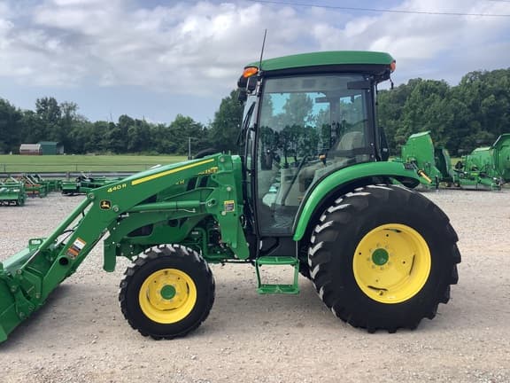 Image of John Deere 4052R equipment image 2