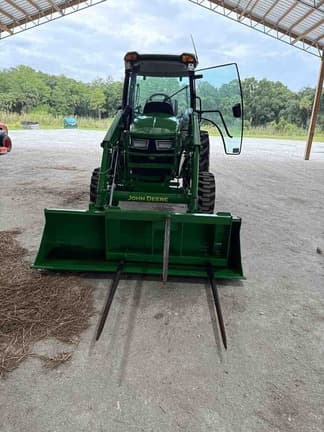 Image of John Deere 4052R equipment image 3