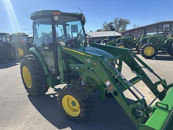 Image of John Deere 4052R equipment image 1