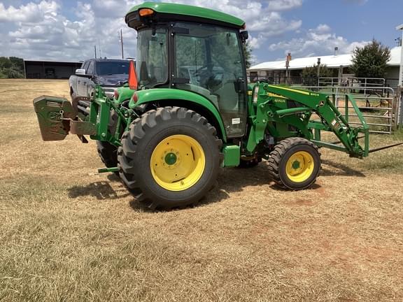 Image of John Deere 4052R equipment image 4