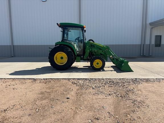 Image of John Deere 4052R Primary image