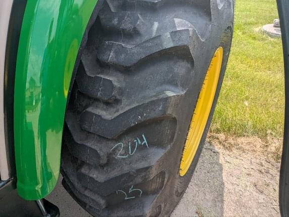 Image of John Deere 4052R equipment image 4