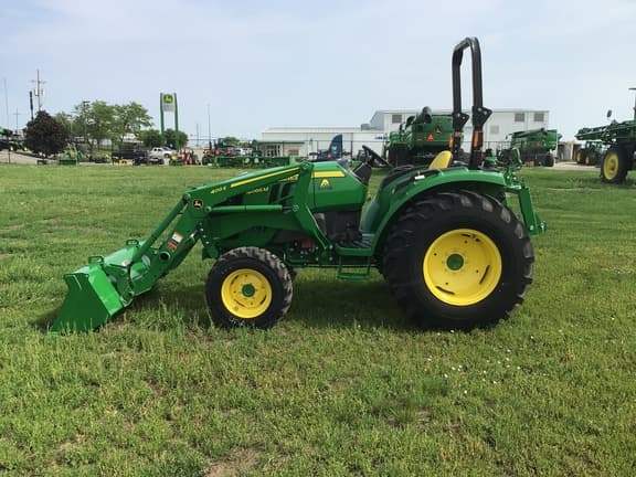 Image of John Deere 4066M equipment image 4
