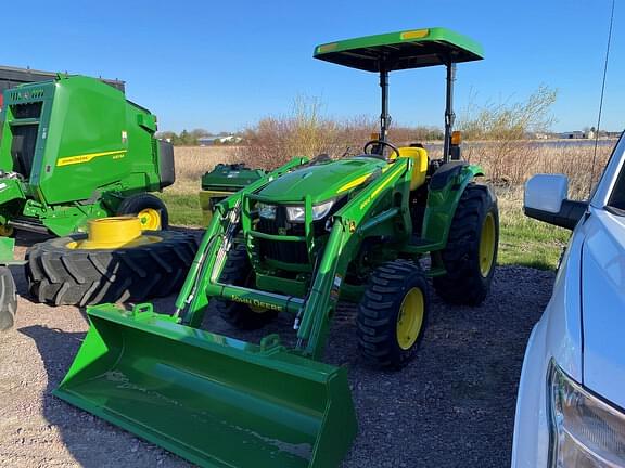 Image of John Deere 4066M equipment image 2