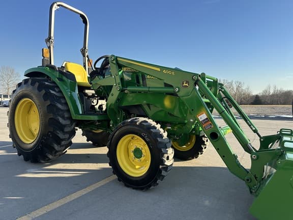 Image of John Deere 4066M equipment image 1