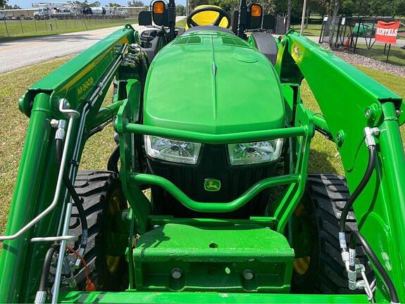 Image of John Deere 4066M equipment image 3